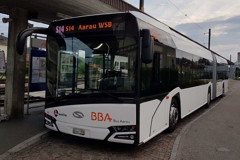 Gelenkbus Solaris Urbino 18